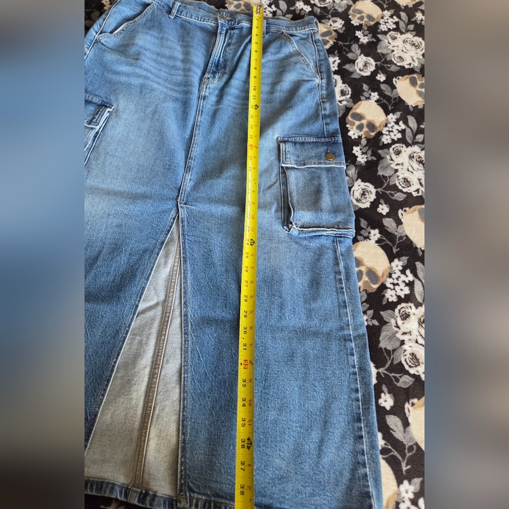 a.n.a Blue High-Rise Denim Skirt - Picture 7 of 8
